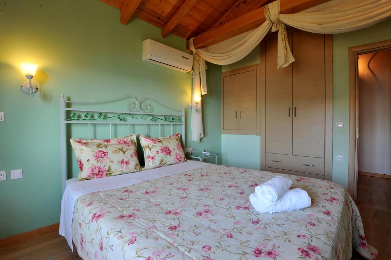 Villa Theodora View Apartments Zeys อายีโอส เยออร์ยิโอส ปากอน ภายนอก รูปภาพ